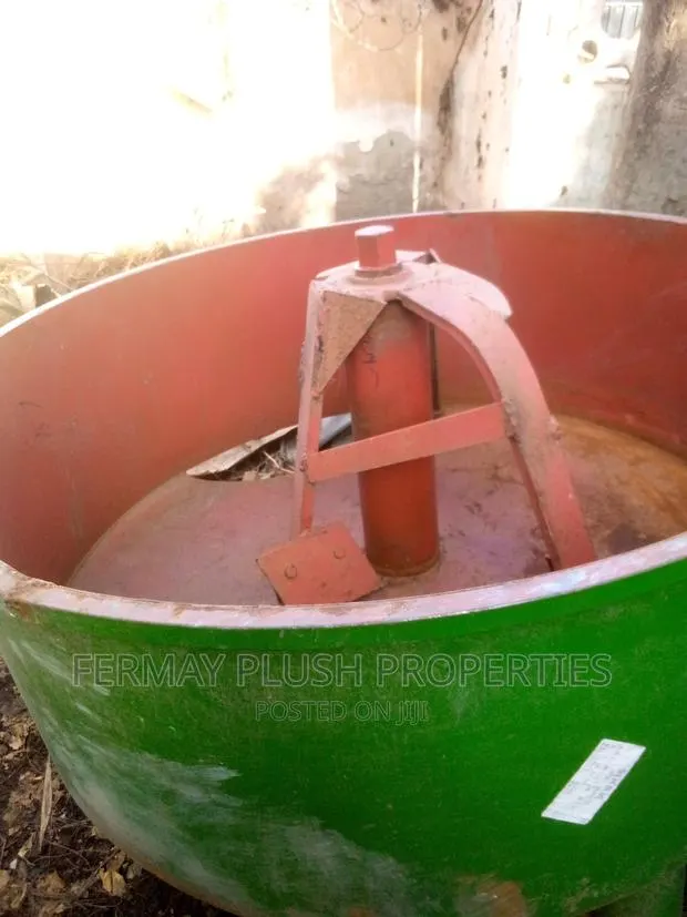 Mixer Pan for Sale in Ghana · Photo 1