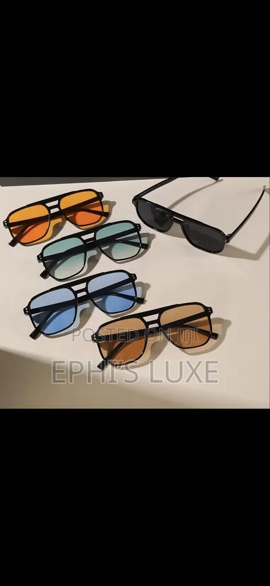 Sunglasses · Photo 1