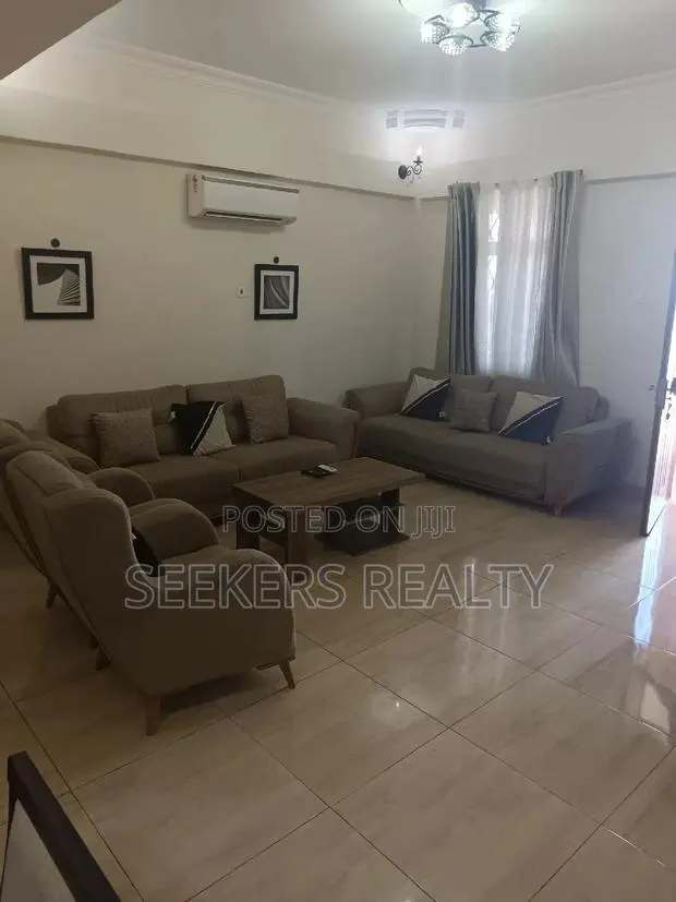 Furnished 2bdrm Apartment in Seekers Realty, Osu Ako-Adjei for rent · Photo 1