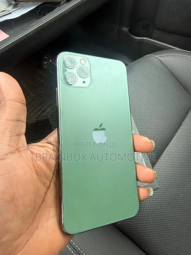 Apple iPhone 11 Pro Max 512 GB Gray · Photo 1
