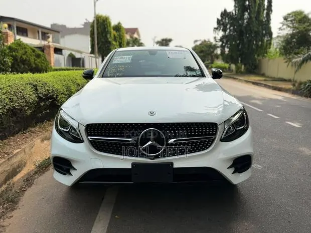 Mercedes-Benz GLC-Class 2019 White · Photo 1