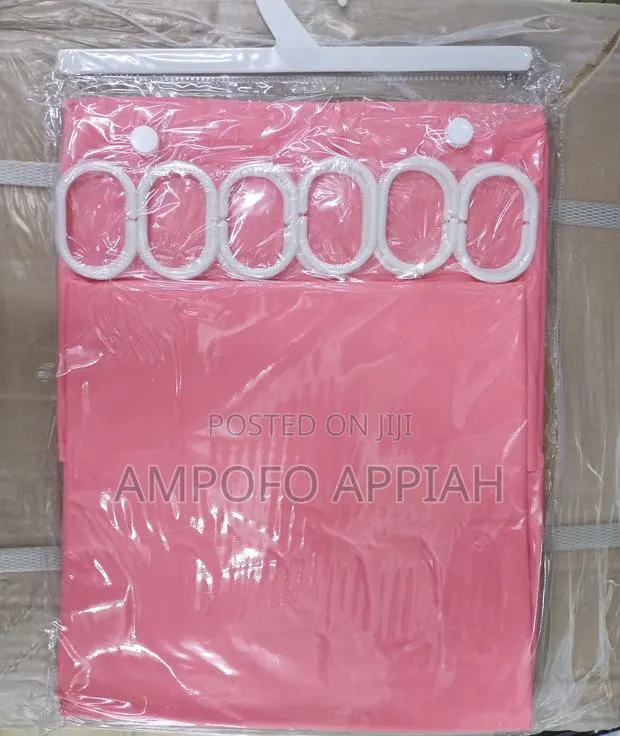 Bathroom Curtains · Photo 1