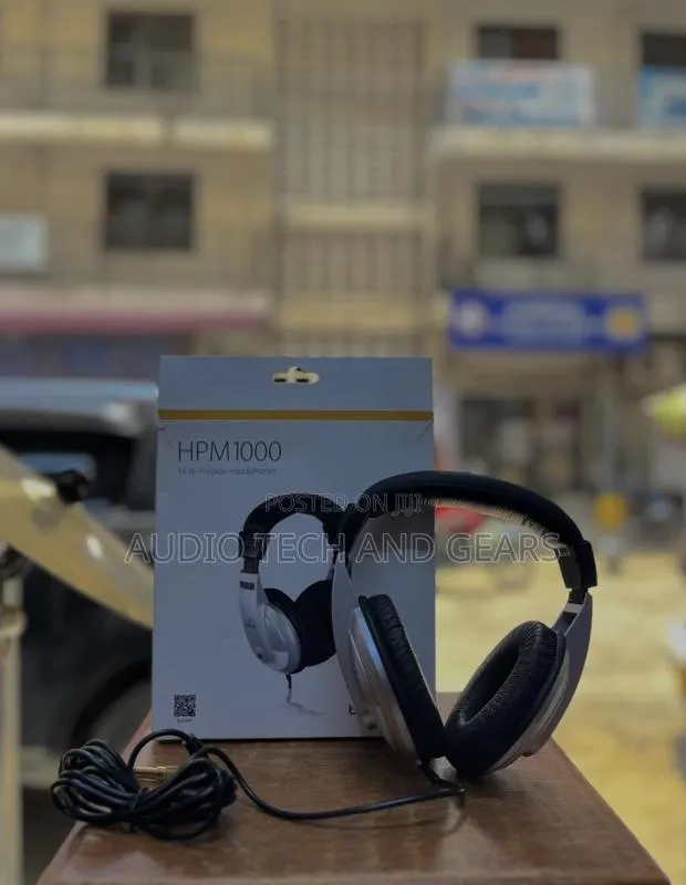 Behringer HPM 1000 Multi-Purpose Headphones · Photo 1