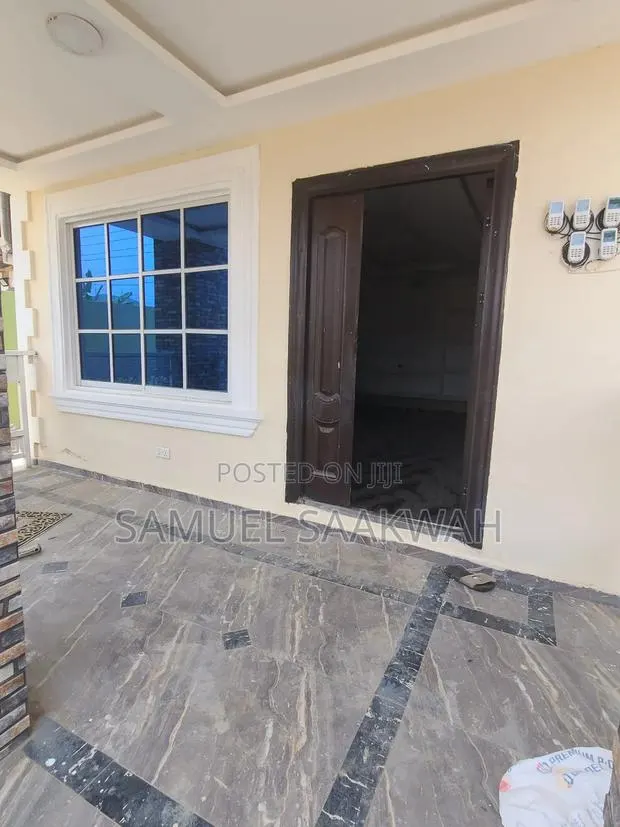 3bdrm Apartment in Dansoman for rent · Photo 1