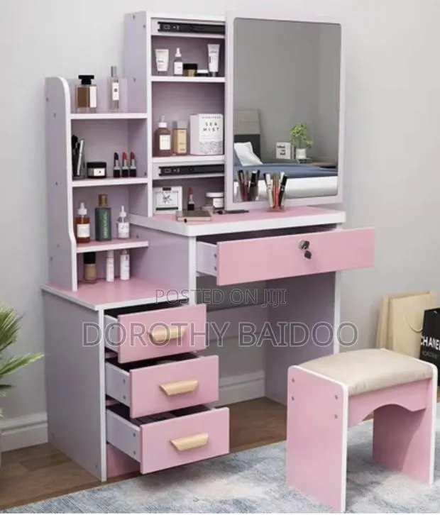 Dressing Mirror Set · Photo 1