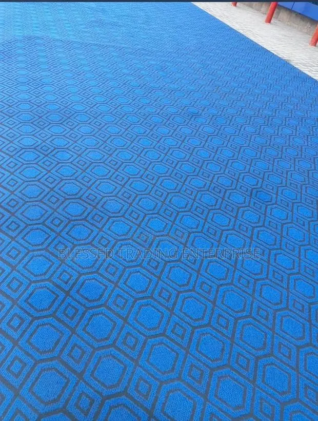 Woolen Carpet for Floor · Photo 1