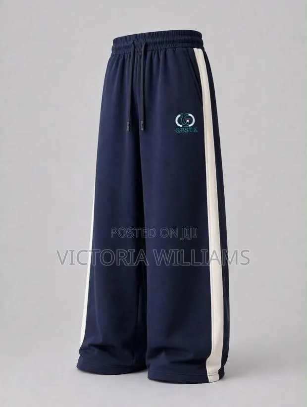Jogger Pants · Photo 1