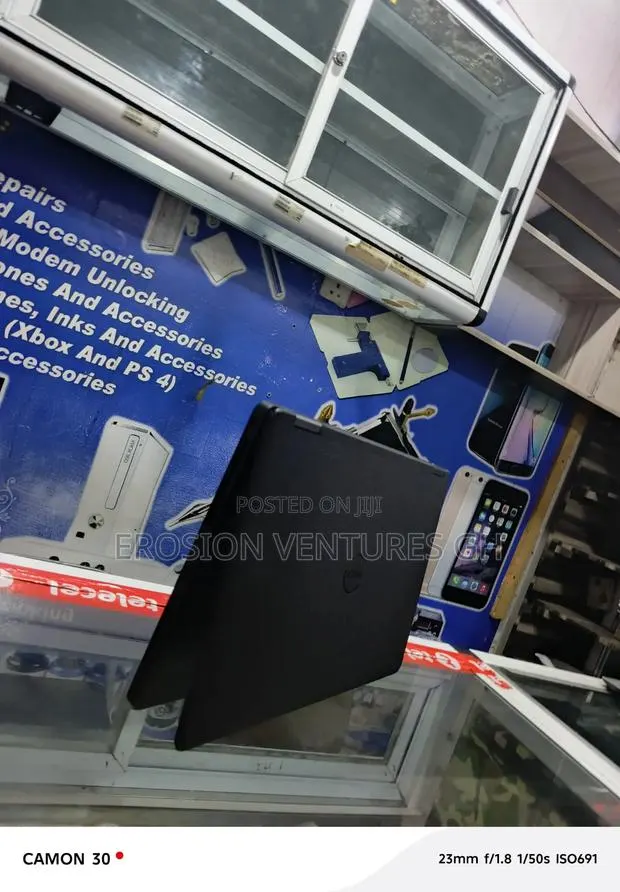 Laptop Dell 8GB Intel Core i5 SSD 128GB · Photo 1