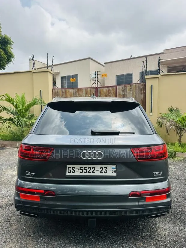 Audi Q7 2.0T Premium AWD quattro 2018 Gray · Photo 1