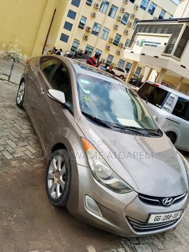 Hyundai Elantra 2012 Gray · Photo 1
