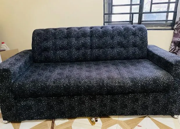 Sofa for Sale · Photo 1