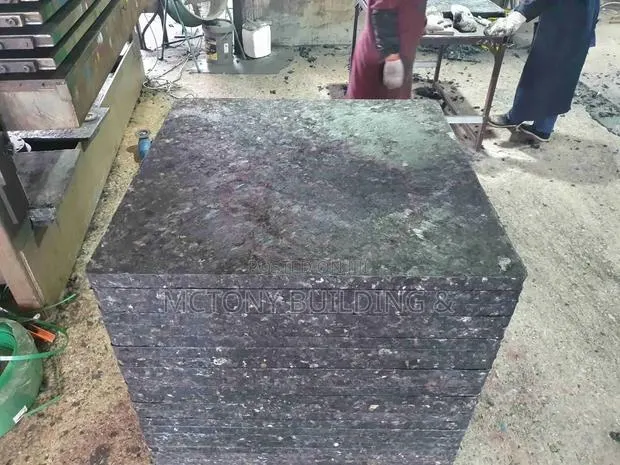 Block Machine Pallets · Photo 1
