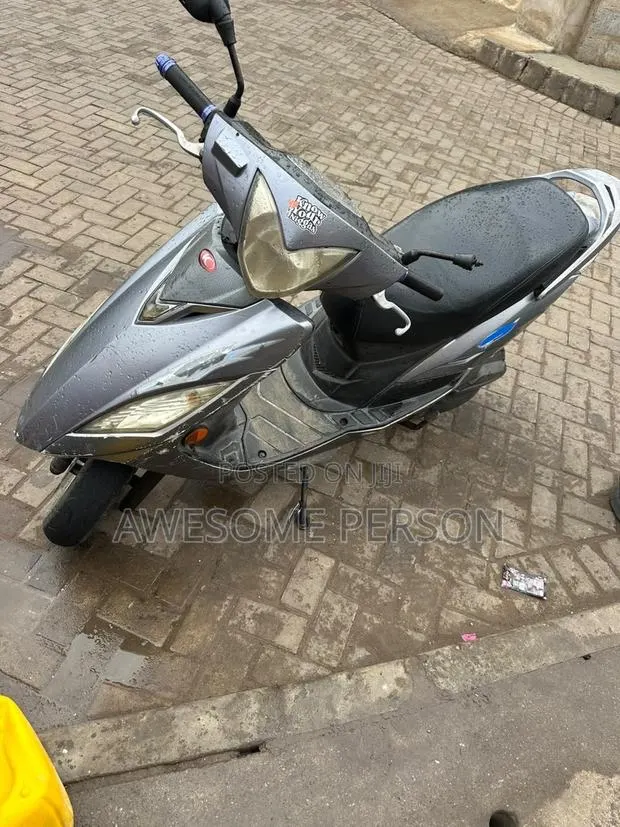 Kymco Agility 2003 Gray · Photo 1