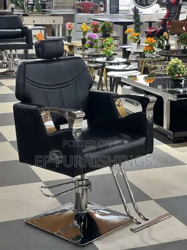 Saloon/Barbershop Chair · Photo 1