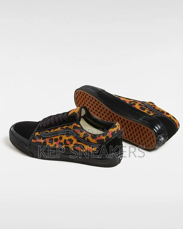Premium Old Skool Vans Leopard/Black · Photo 1