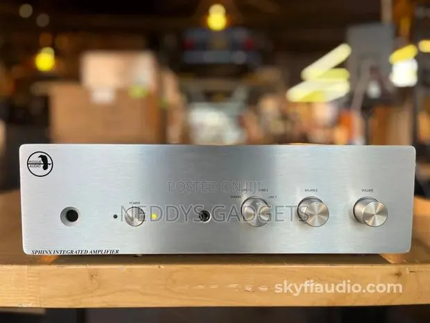 Rogue Audio Sphinx Tube High-End Amplifier · Photo 1