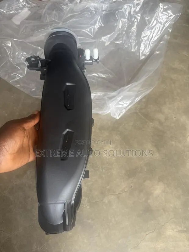 Air Pipe Suitable for Honda CRV 2023-2024 Turbocharger Air Pipe Joint · Photo 1