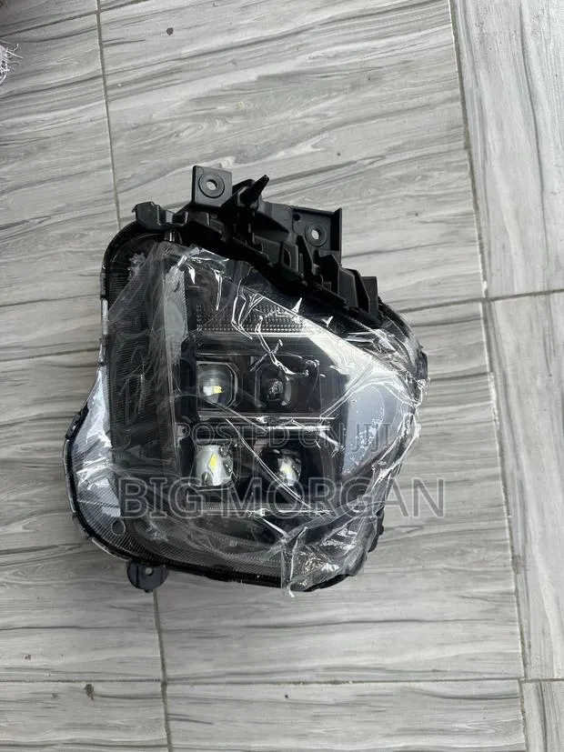 Hyundai Tucson 2021 2022 2023 Headlight LED · Photo 1