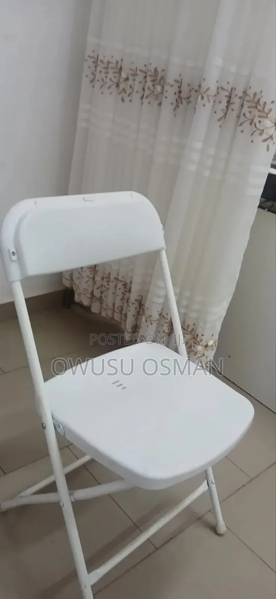 Chairs for Sale · Photo 1