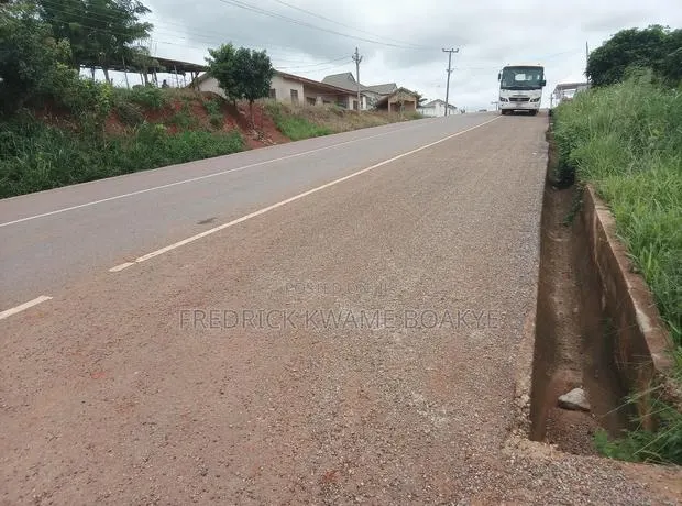 Plot of Land for Sale at Santasi Ajamasu · Photo 1