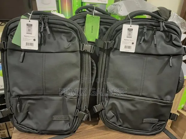 Oraimo Megacarry Expandable Waterproof Business Backpack · Photo 1
