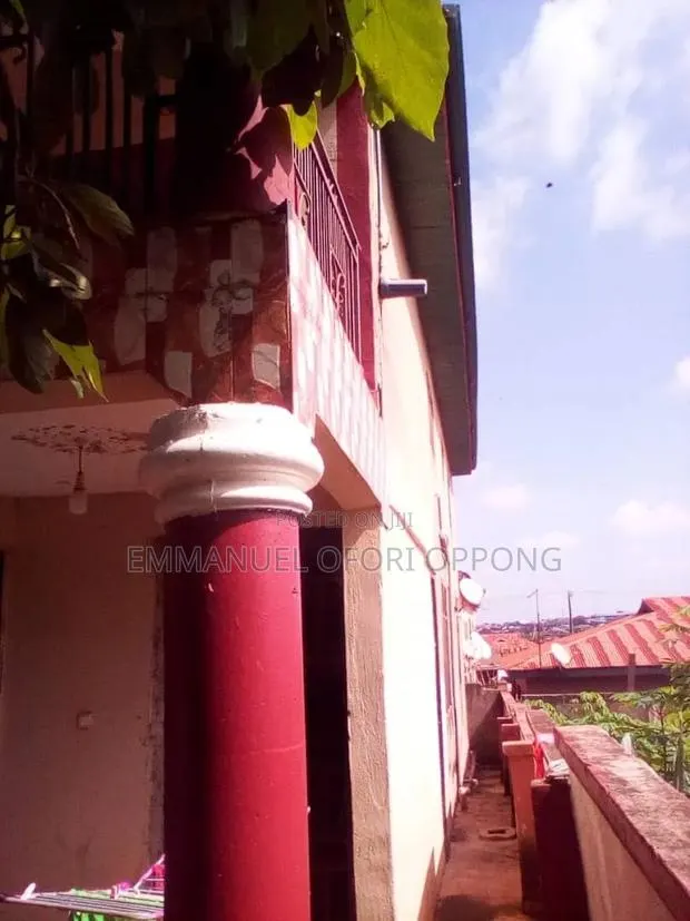 5bdrm House in Kumasi Metropolitan for sale · Photo 1