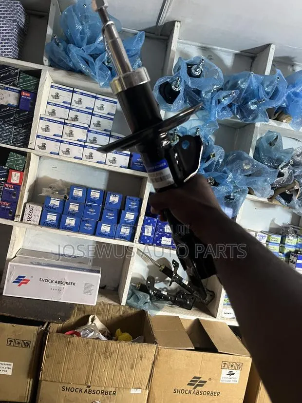 Toyota Vitz / Yaris Front Shock Absorbers · Photo 1