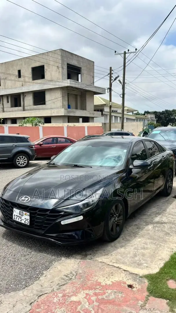 Hyundai Elantra Limited 2021 Black · Photo 1