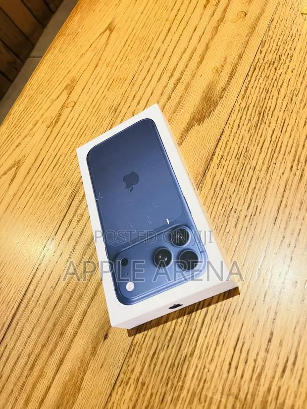 New Apple iPhone 17 Pro Max 512 GB Blue · Photo 1