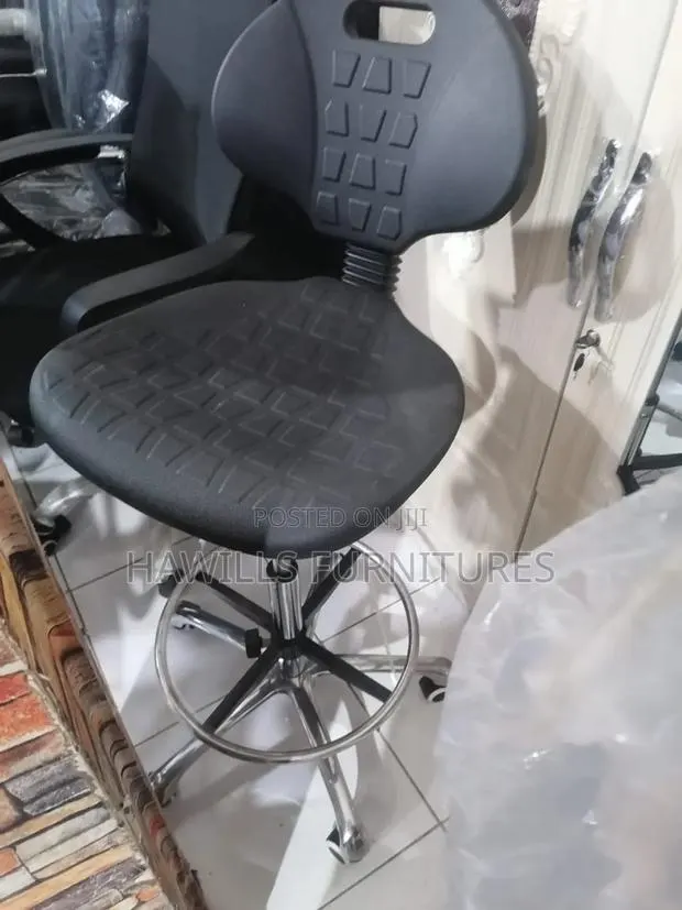 Laboratory Scientist Chair · Photo 1