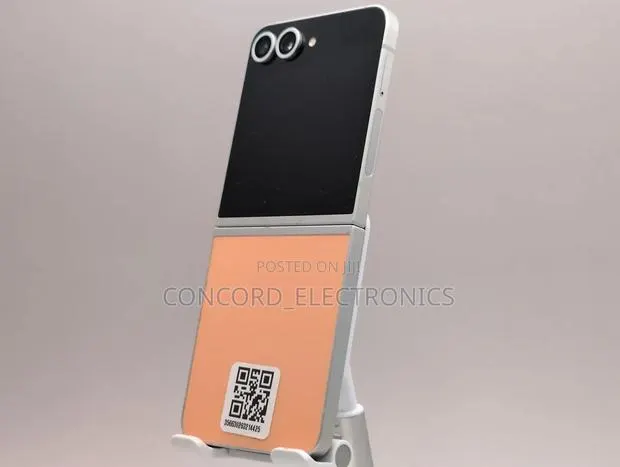 Samsung Galaxy Z Flip6 512 GB Orange · Photo 1