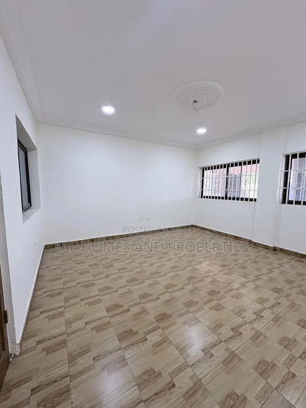 2bdrm Apartment in Old Barrier for rent · Photo 1