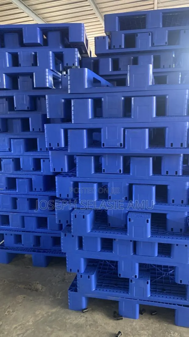 Plastic Pallet · Photo 2