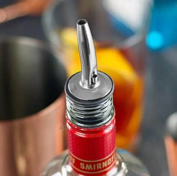 Cocktail Free Pourers · Photo 1