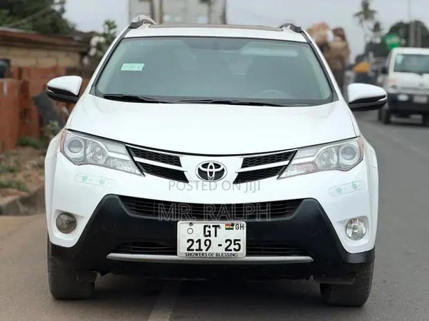 Toyota RAV4 Limited 4dr SUV AWD (2.5L 4cyl 6A) 2014 White · Photo 1