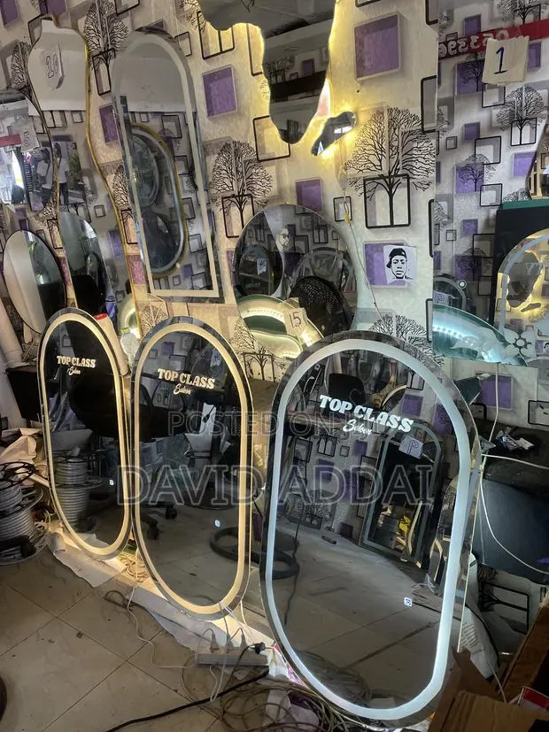 Customized Touch Mirror · Photo 1