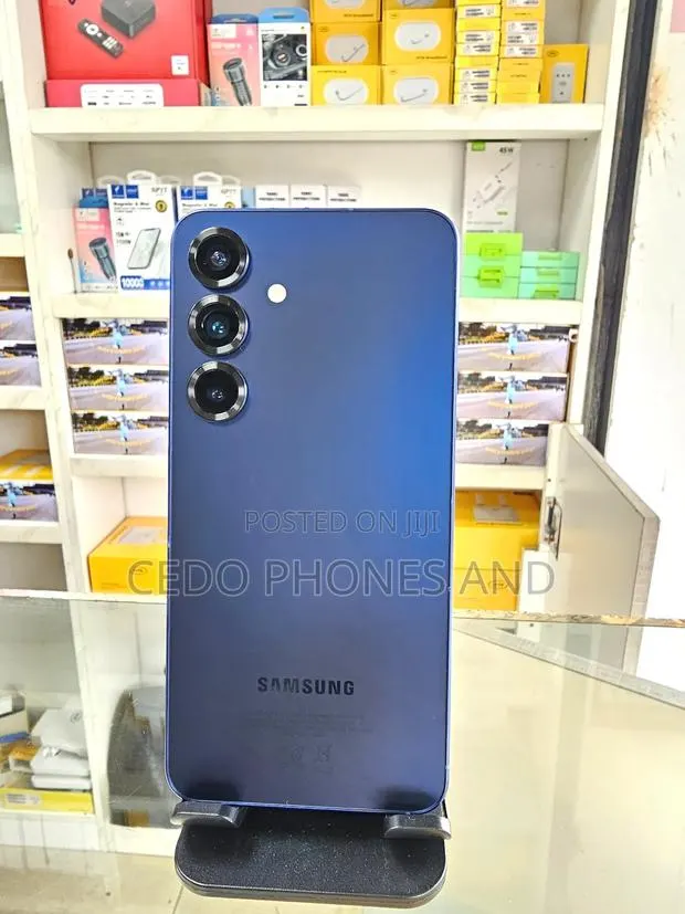 Samsung Galaxy S25 256 GB Blue · Photo 1