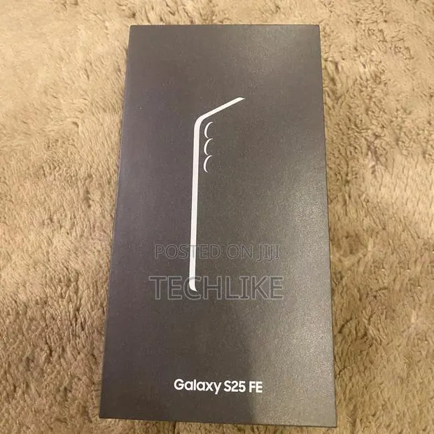 New Samsung Galaxy S25 FE 128 GB Black · Photo 1