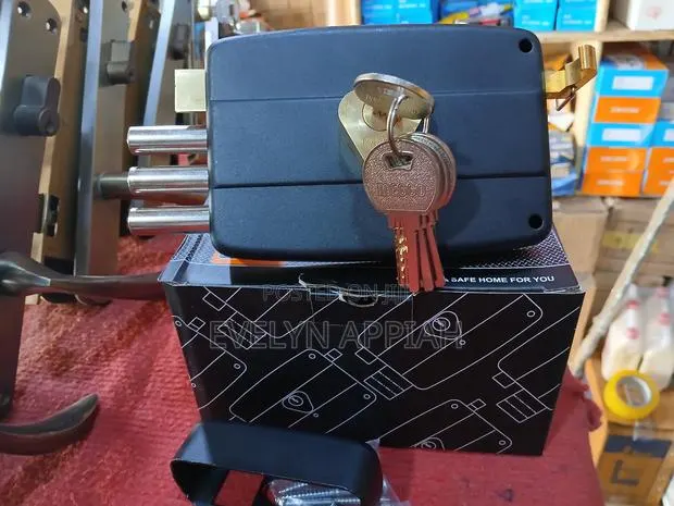 Meggo Rim Lock · Photo 1