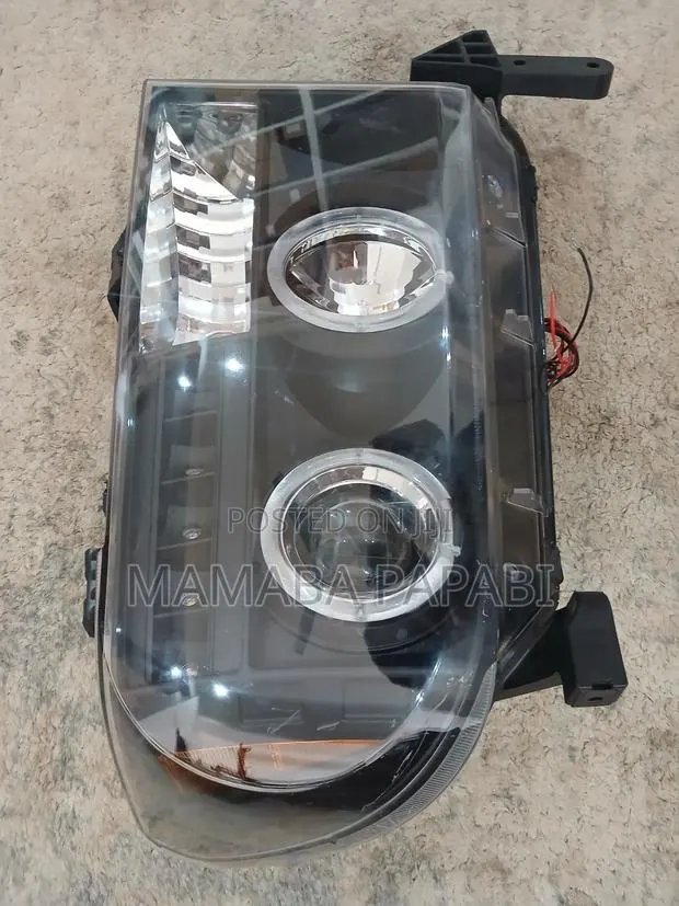Tundra 2007 Headlight Spec · Photo 1