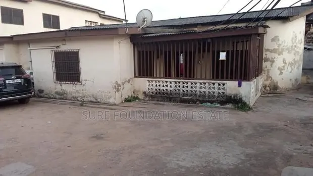 7bdrm House in Dansoman for sale