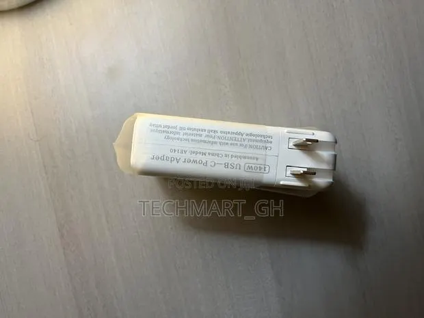 Genuine Apple Brandnew 140watts Usb-C Power Adapter For · Photo 1