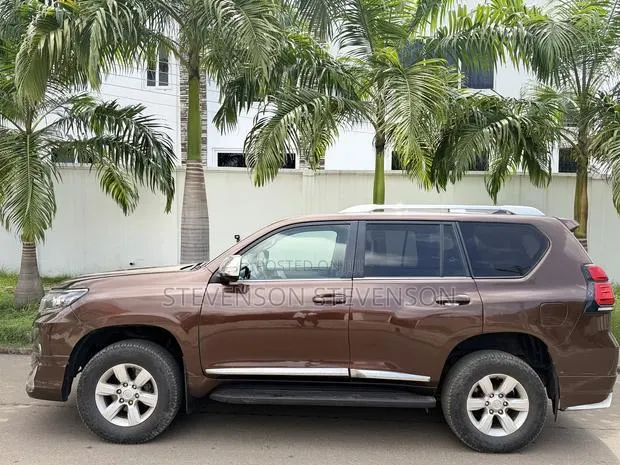Toyota Land Cruiser Prado 2.7 VVT-i 2015 Brown · Photo 1