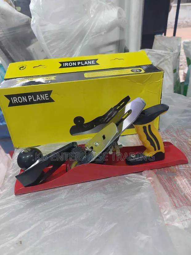 Adjustable Wood Hand Plane With Ergonomic Handle and Precision Blade · Photo 1