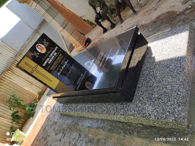 Tombstone Constructed at Koforidua · Photo 1