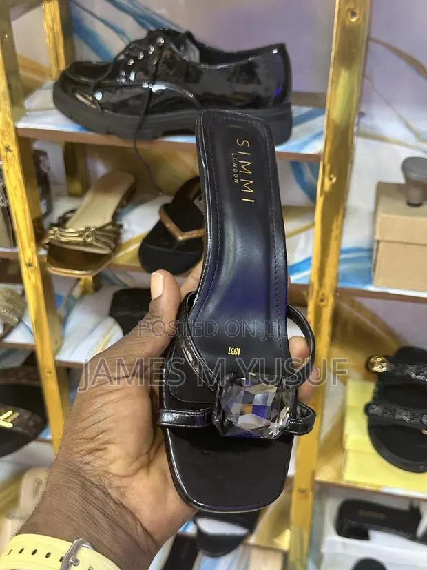 Original Simmi Opened Heels for Good Price · Photo 1
