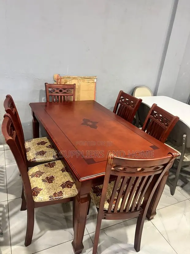 6seater Dining Set · Photo 1