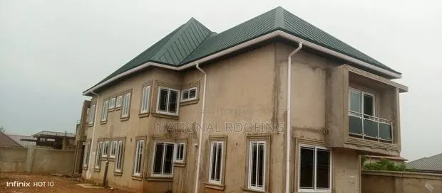 Rain Gutter Installation at Tema · Photo 1