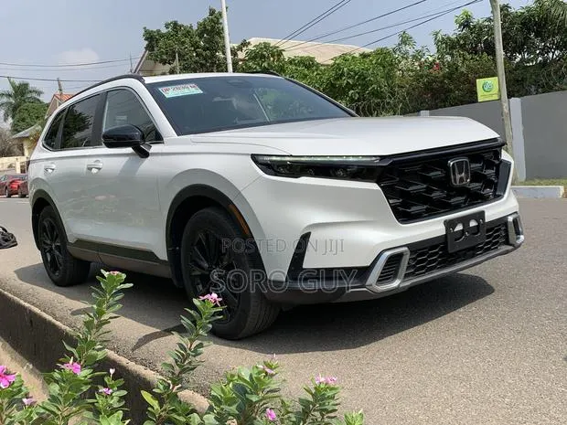 Honda CR-V 2024 White · Photo 1