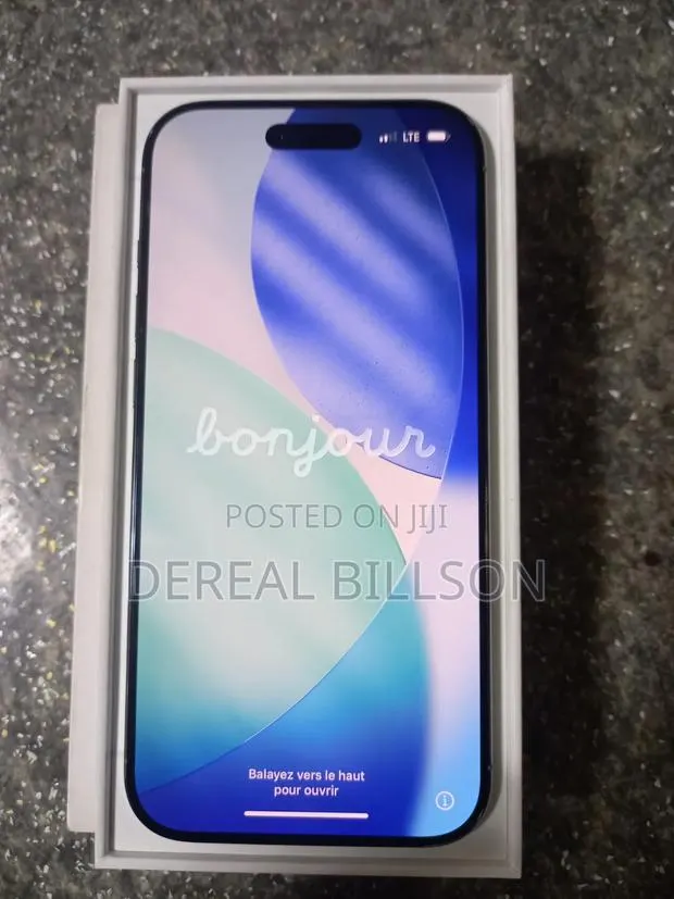 New Apple iPhone Air 256 GB Purple · Photo 1